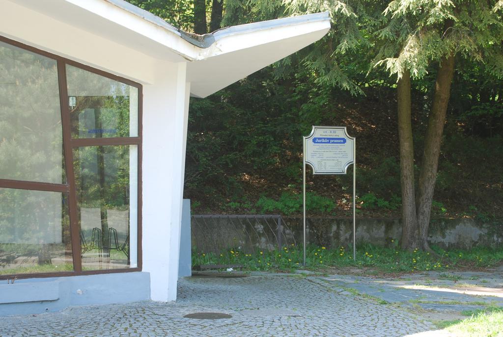 Penzion Diana Teplice nad Becvou Luaran gambar
